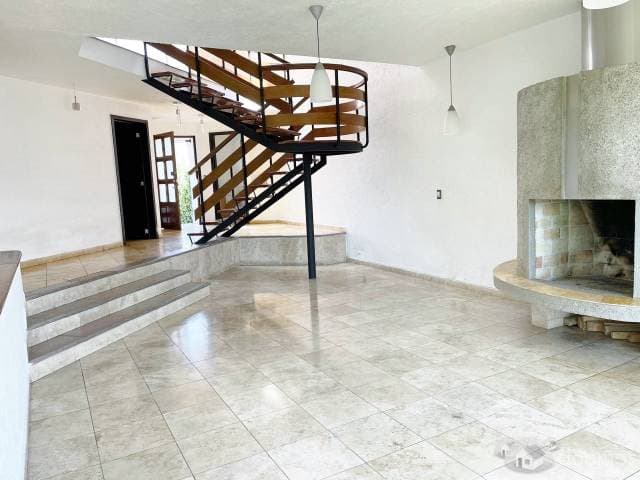 CASA EN VENTA BOSQUES DE TARANGO — foto 2