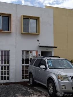 SE RENTA CASA EN FRACC. SIENNA RESIDENCIAL