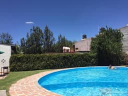 CASA CON ALBERCA PARA 15 PERSONAS EN TEQUISQUIAPAN