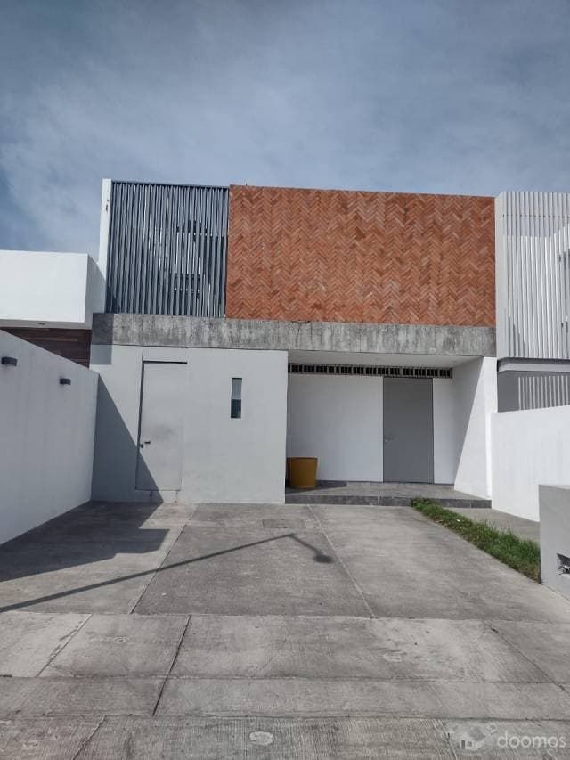 ¡Tu nuevo capítulo comienza aquí! Casa en venta en Alta California — foto 1