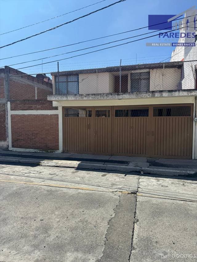 C120 Casa en Venta con 6 recamaras en Chapultepec Norte Morelia C120 — foto 1