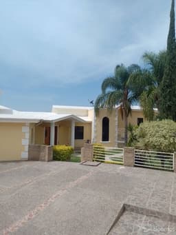 Se vende casa de dos plantas en Irapuato Gto.