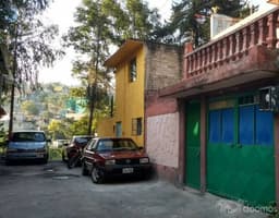 Casa en el Poniente de la Ciudad de 2 Niveles muy cerca del Centro Comercial Santa Fe