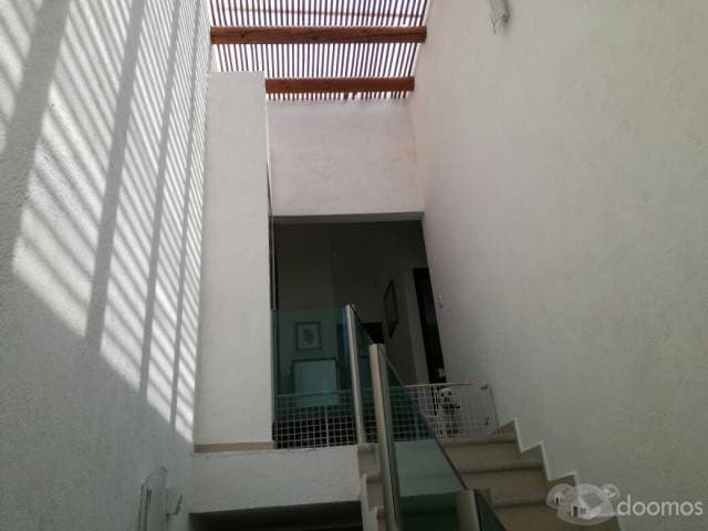 CASA COMODA EN BUENA UBICACION — foto 1