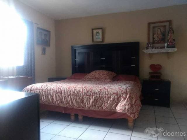 $640,000 CASA DE UN NIVEL EN LAS MALVINAS.  EXCELENTES CONDICIONES¡¡ — foto 6