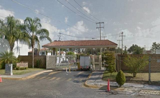 CASA EN VENTA EN RESIDENCIAL LAS MORAS — foto 1