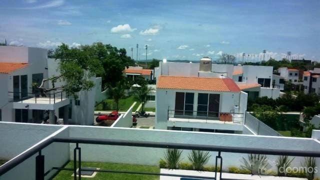 COMODA CASA CON ALBERCA Y ACCESOS INMEDIATOS — foto 6