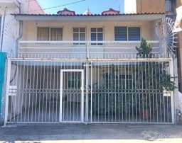 Casa en Venta con Local, Frente a Walmart La Cima, Zapopan, Jal.