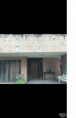 Casa en venta sobre Av. Arboledas