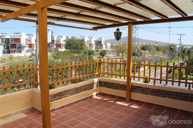 CASA EN VENTA EN PARQUES DEL BOSQUE — foto 8