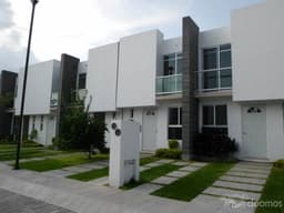 CASA NUEVA ESTILO CONTEMPORANEO