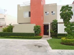 PRECIOSA CASA CON ALBERCA EN YAUTEPEC MORELOS