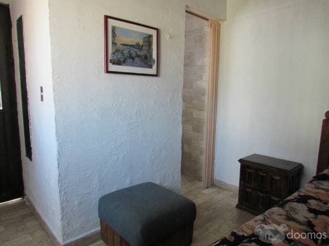 Recamara con entrada independiente de la casa — foto 5