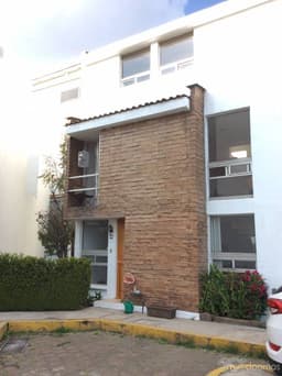 VENTA CASA EN CONDOMINIO CON VIGILANCIA