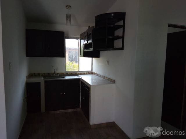 Se renta cuarto compartido por la UDICA — foto 7