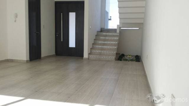 CASA ESTILO RESIDENCIAL — foto 2