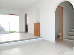 CASA CON JARDIN A 10 MIN DE CUERNAVACA