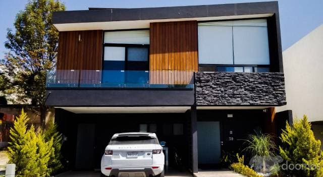 Hermosa casa en Lomas I — foto 1