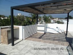 CASA CON ALBERCA EN ZONA EXCLUSIVA