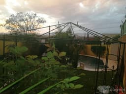 CASA CON ALBERCA EN ZONA AGRADABLE