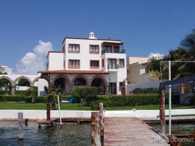RESIDENCIA FRENTE A LAGUNA CANCUN — foto 2