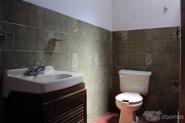 CASA EN EL CENTRO DE TEQUISQUIAPAN — foto 2