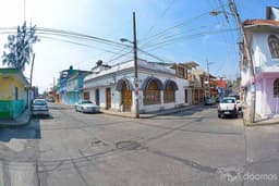 Casa en venta a una cuadra de Venustiano Carranza