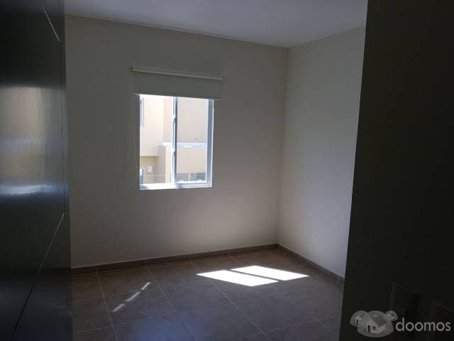 CASA SIN MUEBLES EN RESIDENCIAL LA JOYA EN RENTA — foto 2