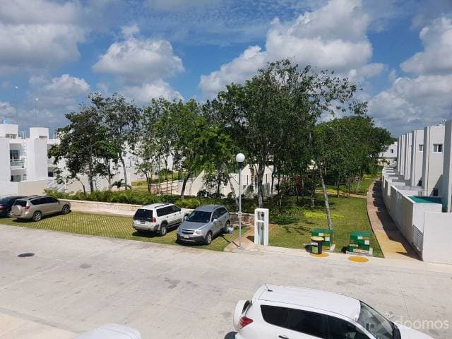 CASA SIN MUEBLES EN RESIDENCIAL LA JOYA EN RENTA — foto 3