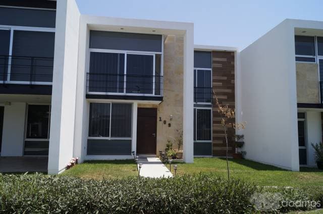 preciosa casa doble frente — foto 1