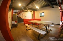 Departamento amueblado y con servicios muy cerca de la zona UV