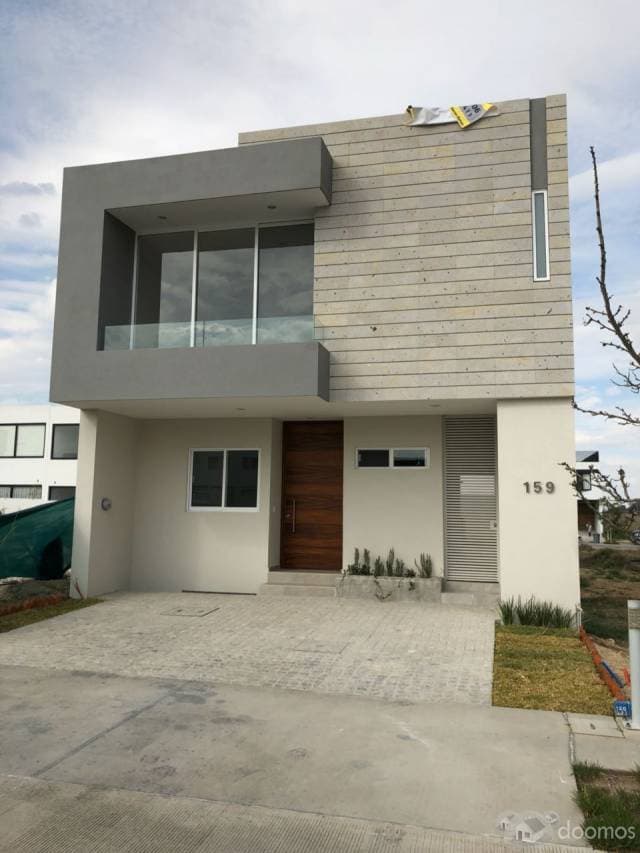 CASA EN VENTA FRACCIONAMIENTO SOLARES — foto 1