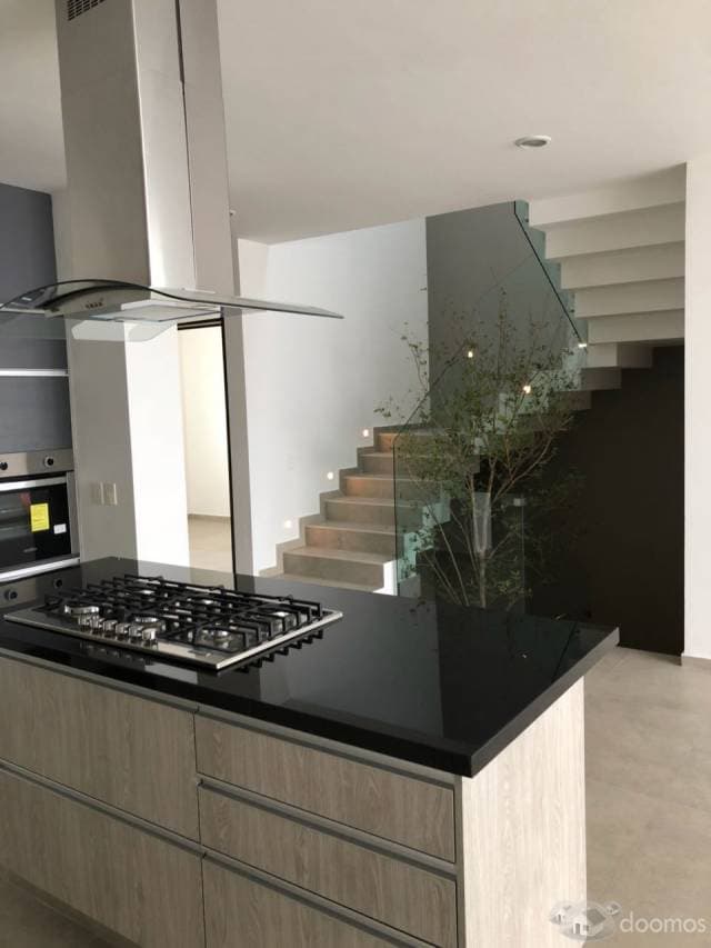 CASA EN VENTA FRACCIONAMIENTO SOLARES — foto 2