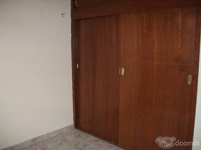 SE RENTA CASA CERCAS DEL CCH ORIENTE — foto 3