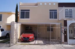 CASA 3 RECAMARAS Y ESTUDIO A 3 MINUTOS DE PERIFERICO