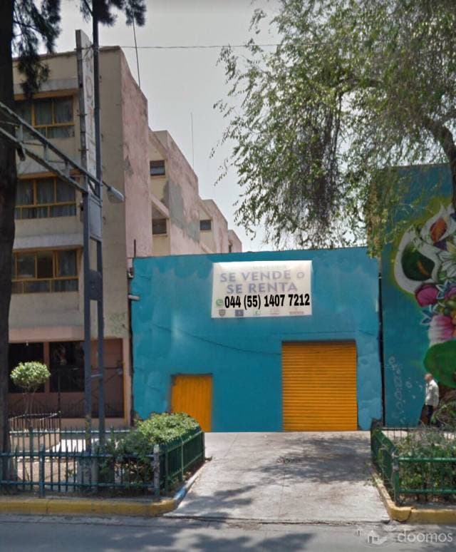 Renta Local Comercial sobre Avenida — foto 1