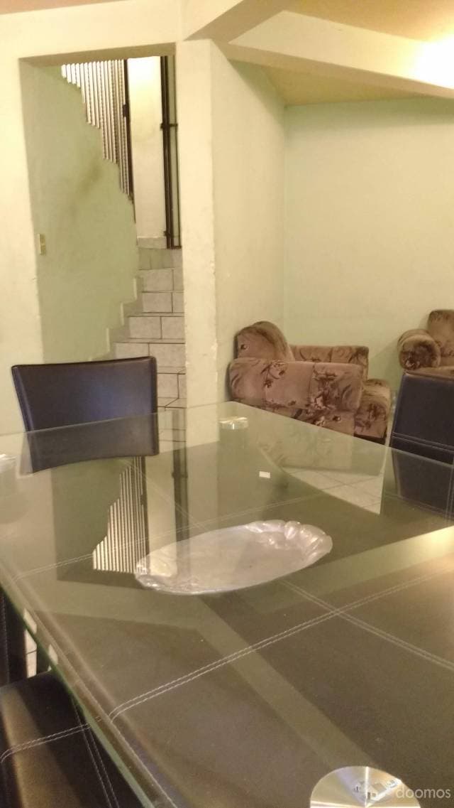 Casa sola en privada, frente a parque — foto 6