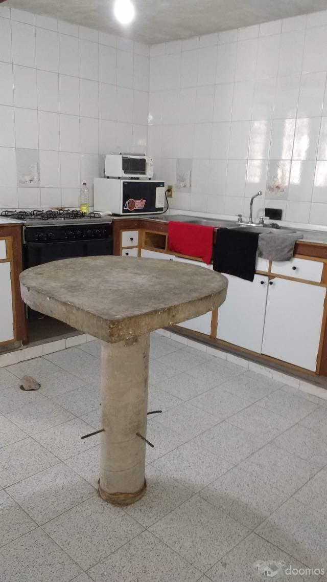 Casa sola en privada, frente a parque — foto 8