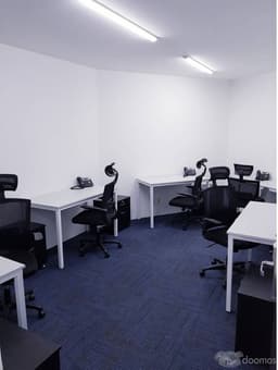 Oficinas equipadas para 2 A 4 personas. Servicios Incluidos.sobre Paseo de la Reforma