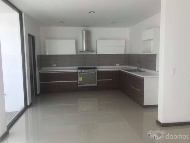 Venta de casa totalmente equipada al poniente — foto 3