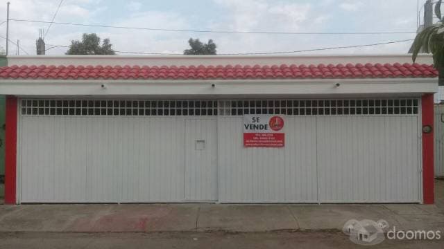 CASA AMPLIA EN COLONIA URIAS — foto 1