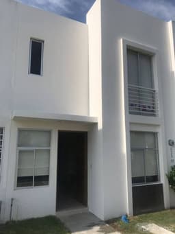 Casa en Excelente Ubicación, Cerca Av. Juan Gil Preciado