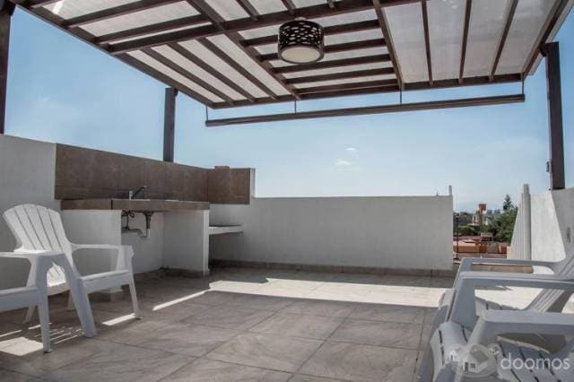 CASA SUPER BIEN UBICADA DE 3 RECAMARAS CON ESTUDIO — foto 2