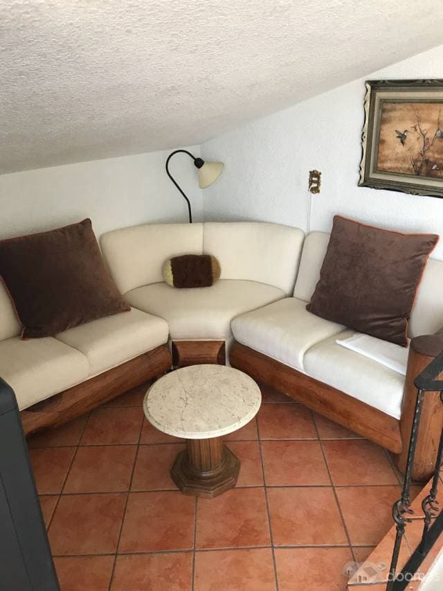 RESIDENCIA CON MAJESTUOSO DISEÑO — foto 5