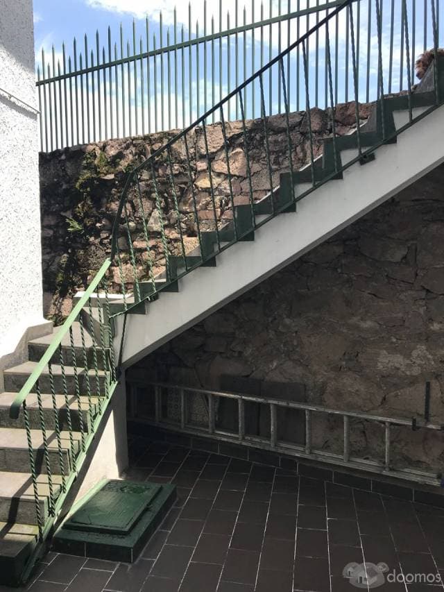 RESIDENCIA CON MAJESTUOSO DISEÑO — foto 6