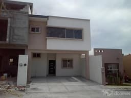 HERMOSA CASA NUEVA EN VENTA EN BRISAS PONIENTE