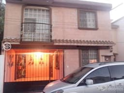 BONITA CASA EN VENTA EN PORTAL DE SANTIAGO