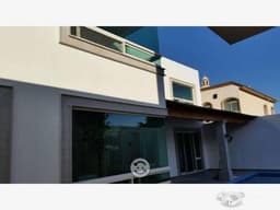BELLA CASA EN VENTA EN RESIDENCIAL SAN MIGUEL