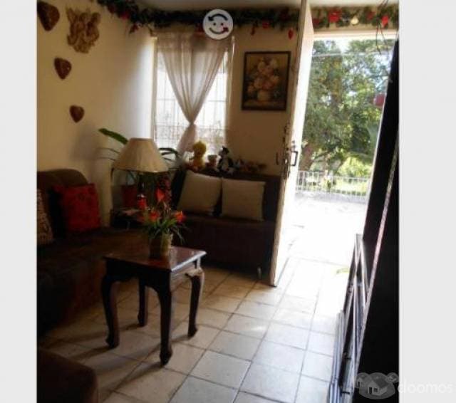 Casa cercana al Parque de la Solidaridad — foto 2