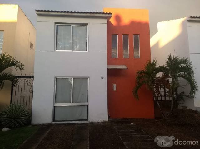 CASA EN VENTA EN COTO CON ALBERCA — foto 2